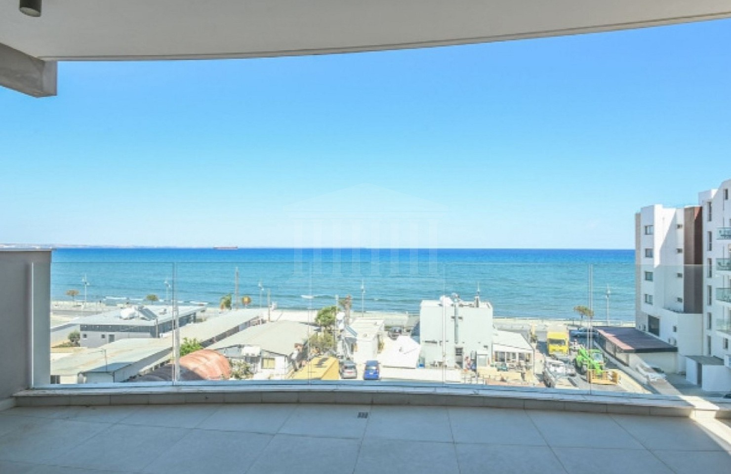 Luxury Apartment with Seaview in Makenzy, Larnaca