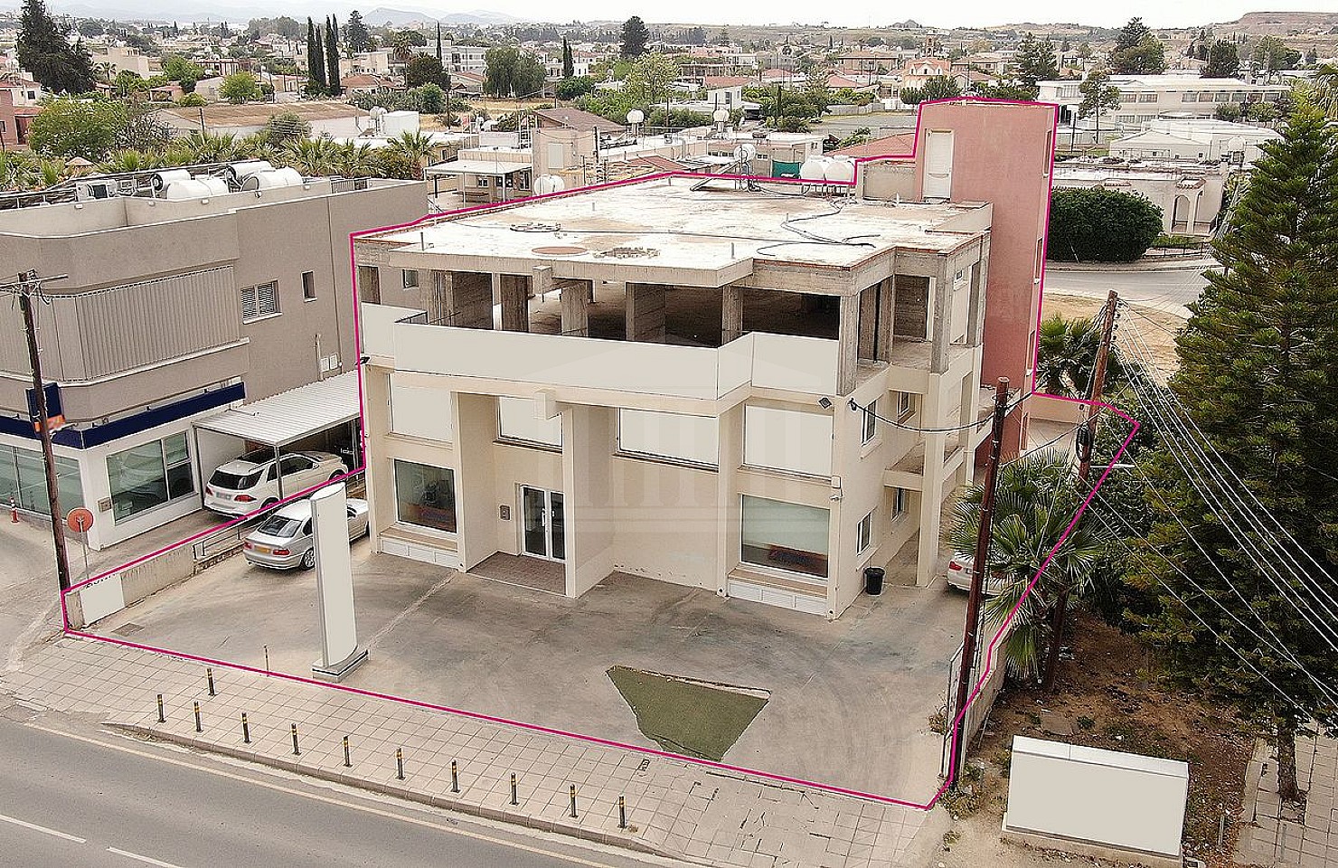 Mixed Use Commercial Building in Pano Deftera, Nicosia