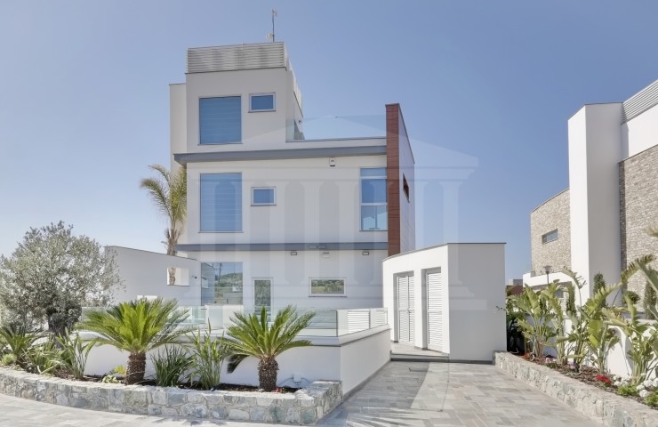 Six Bedroom Villa in Ayia Napa