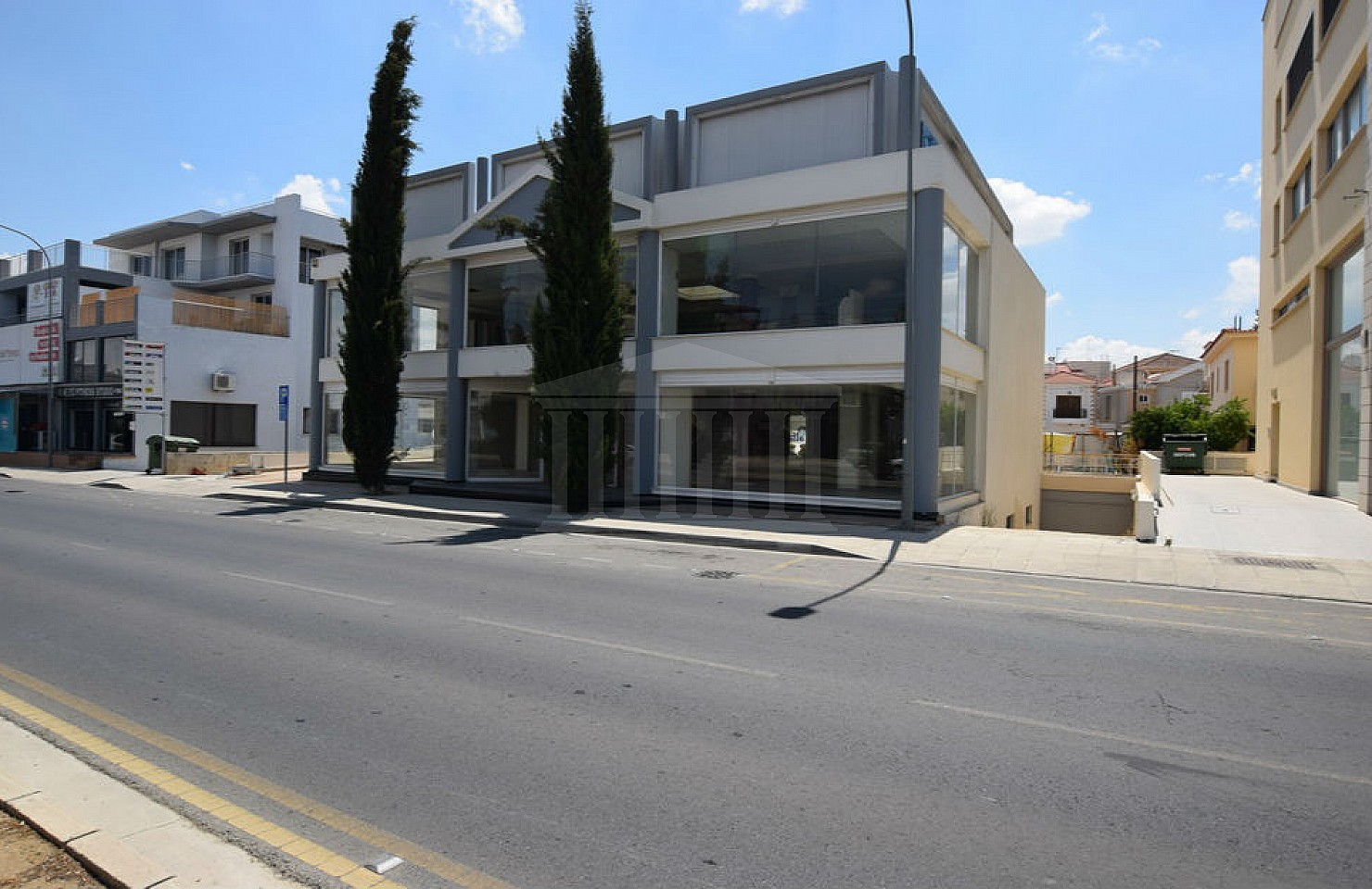 Commercial Building/ Showroom in Strovolos, Nicosia