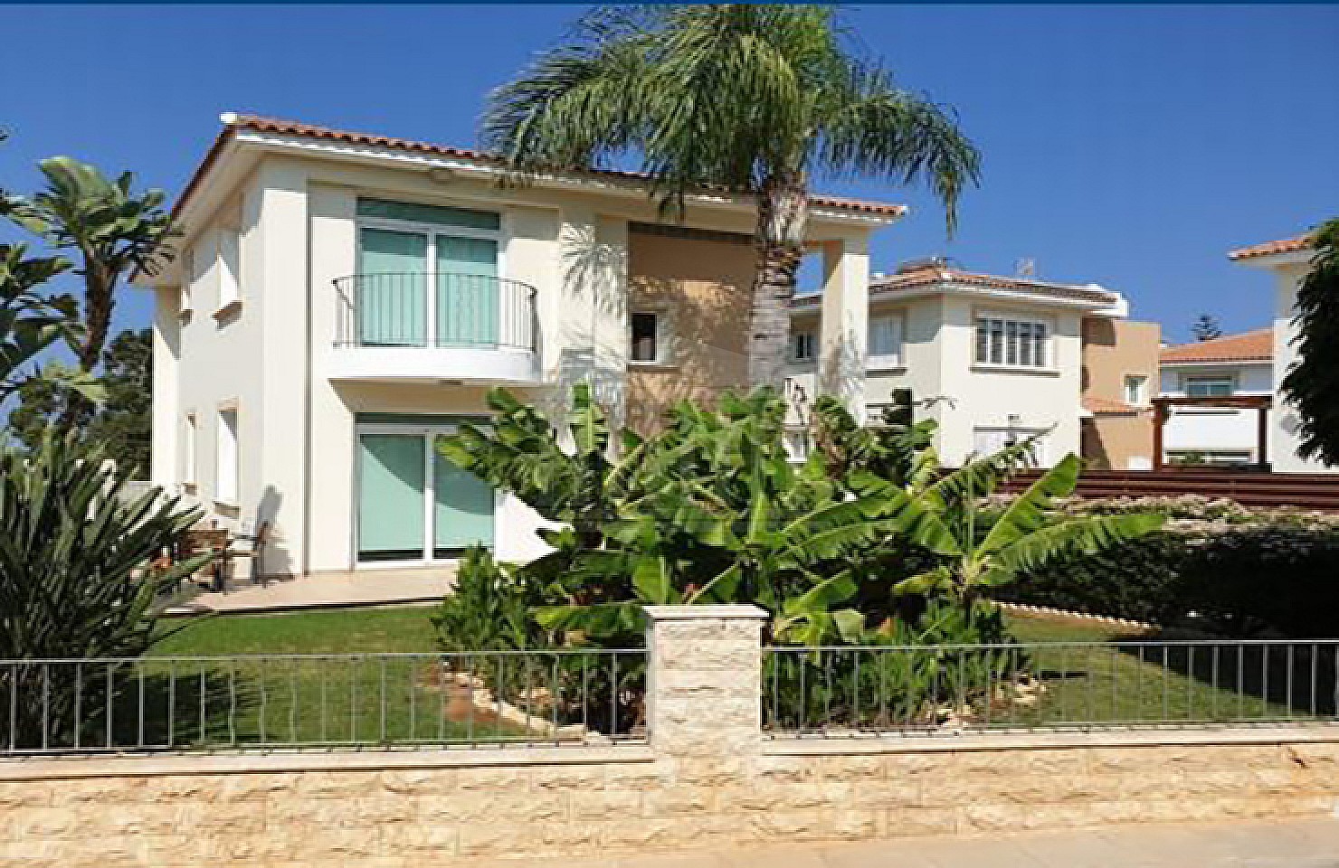4 Bedroom Beachfront Villa in Protaras