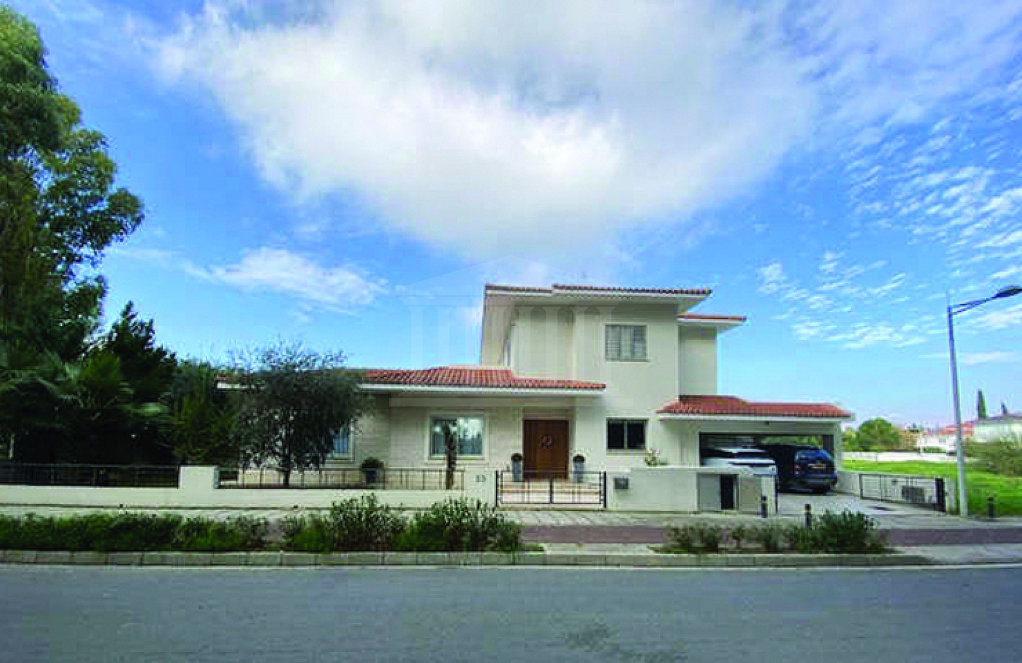 Three-Bedroom Luxury Residence in Strovolos