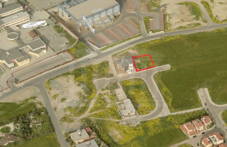 Plot, Latsia, Nicosia