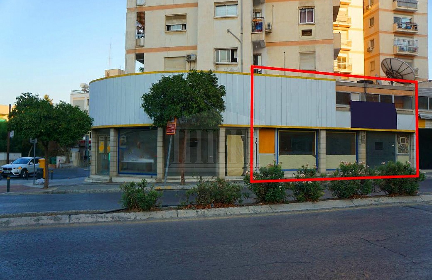 Shop in Agioi Omologites, Nicosia