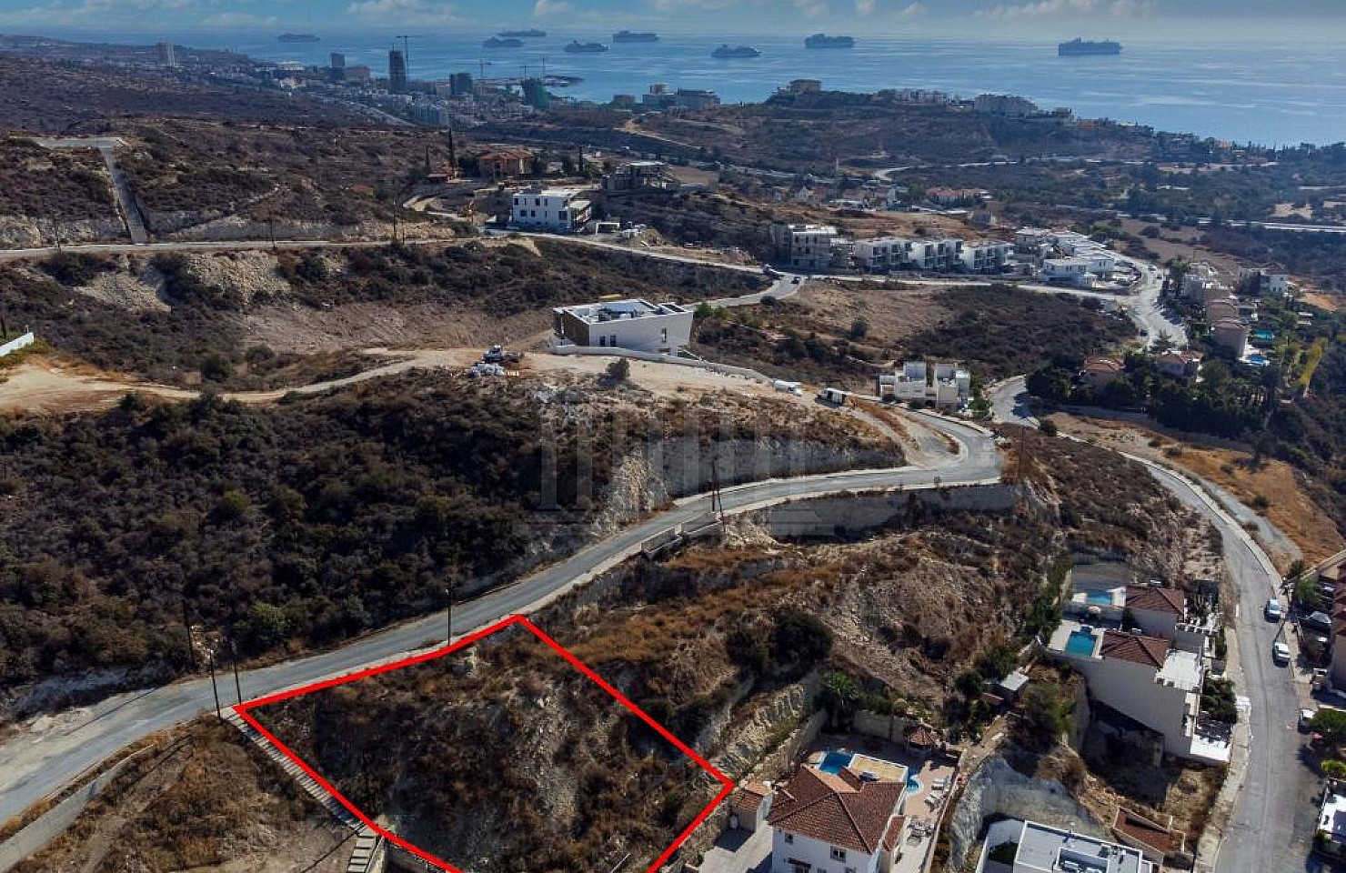 Plot in Agios Tychonas, Limassol