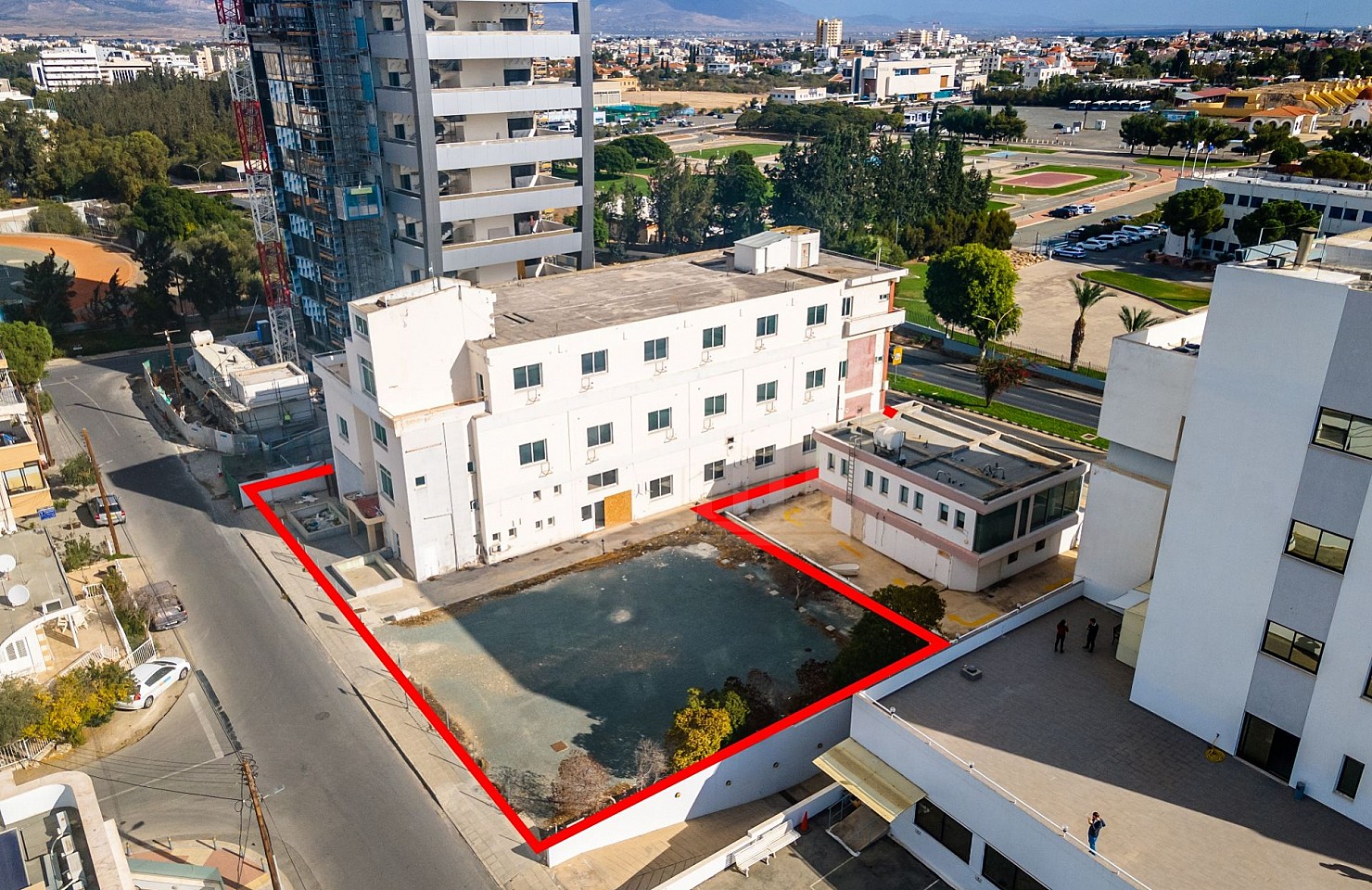 Mixed Use Plot with Building on Limassol Avenue, Strovolos, Nicosia