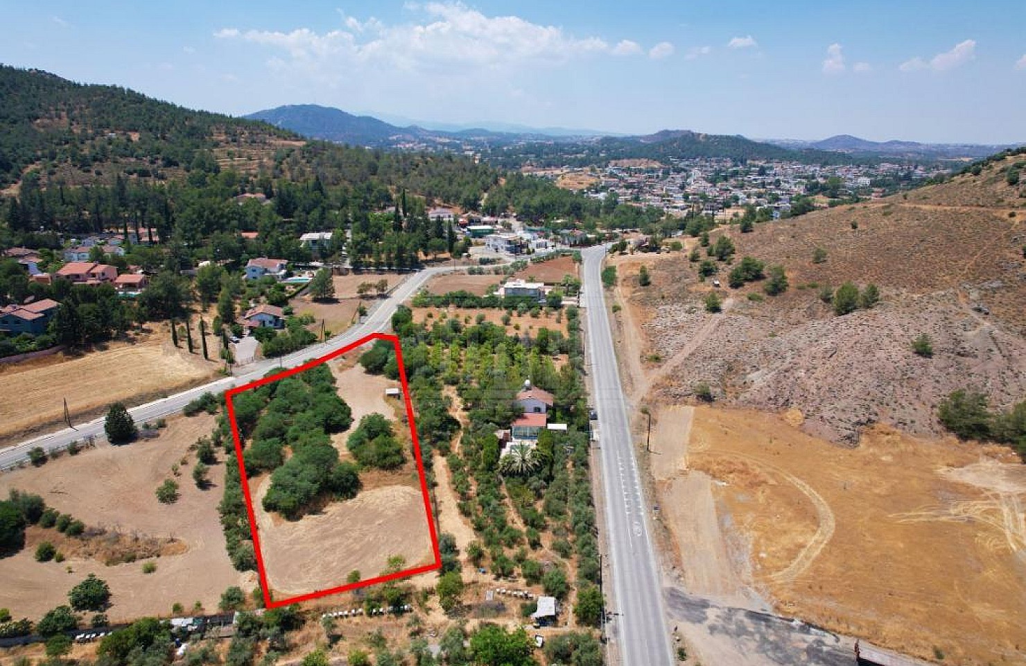 Residential Field in Mosfiloti, Larnaca