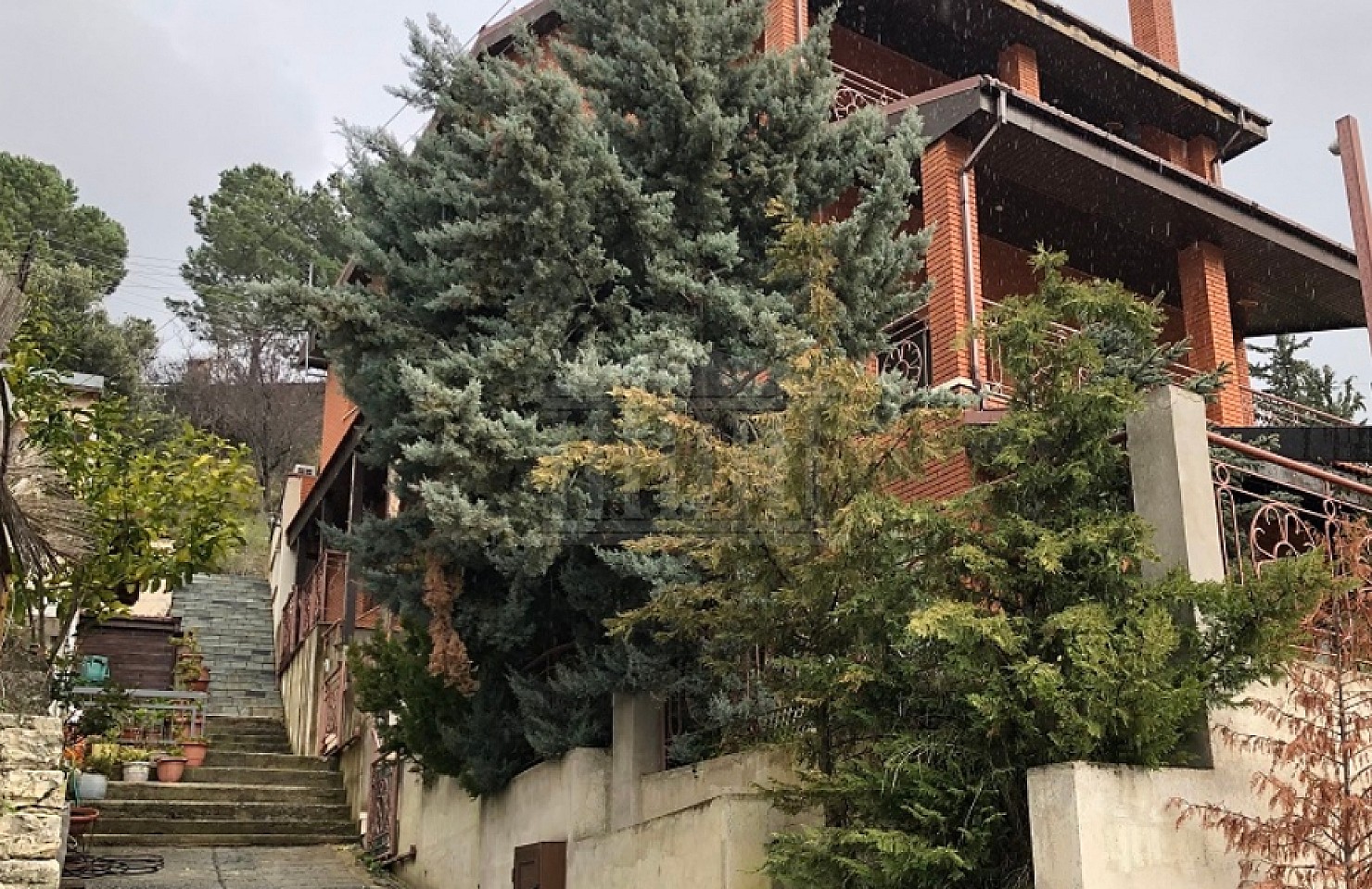 Six Bedroom House in Trimiklini, Limassol