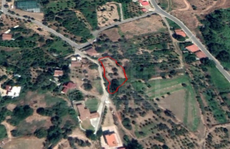 Residential Field, Temvria, Nicosia